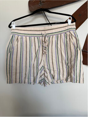 Cabi Vacation Short Size M